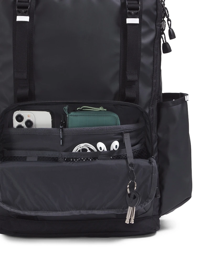 The North Face Men's Base Camp Daypack