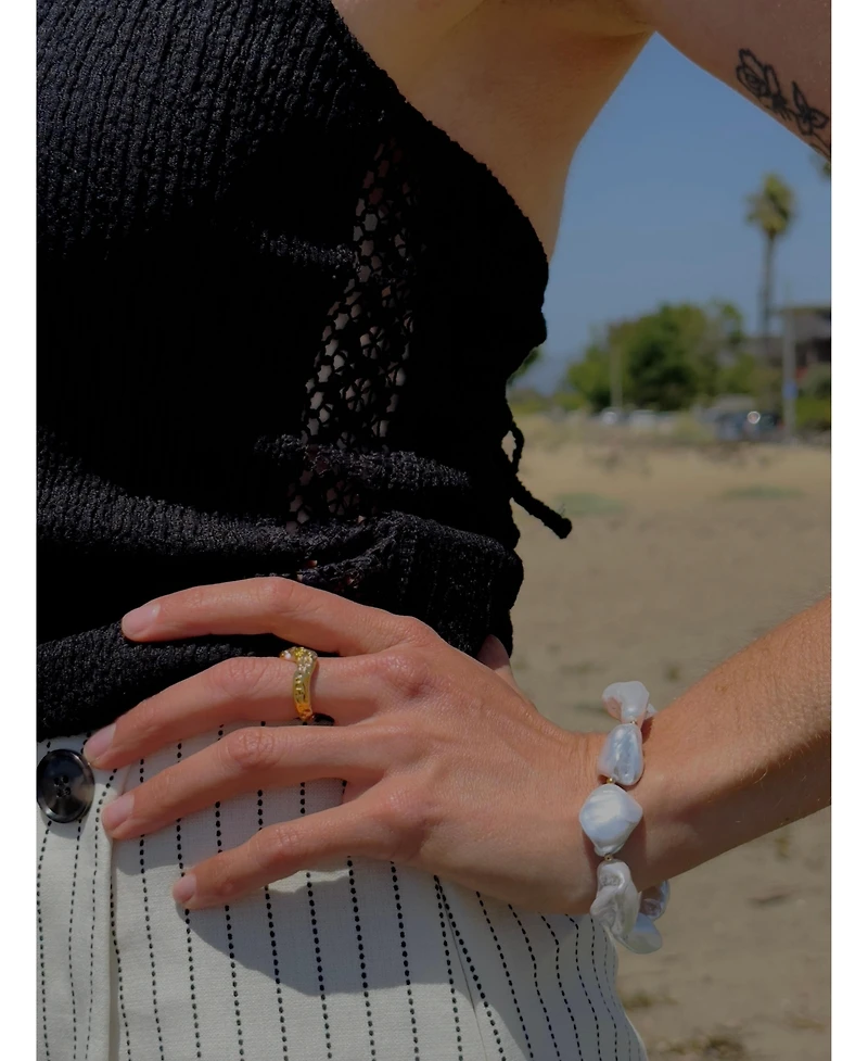 Tseatjewelry Cove Bracelet pearl 18k gold plated on stainless steel