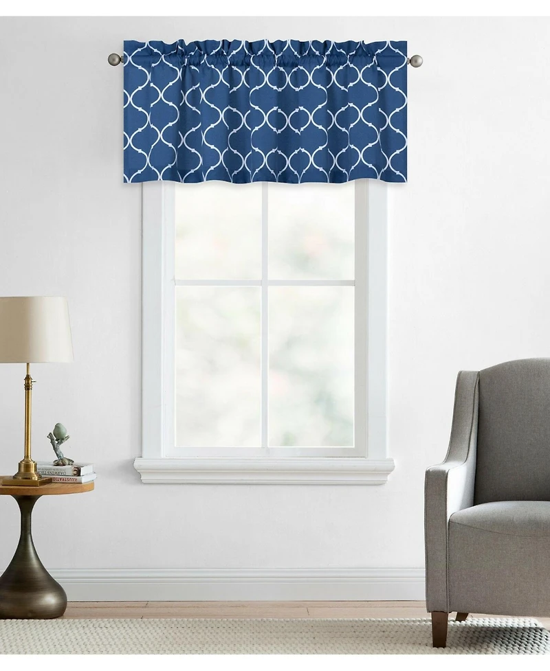 Kate Auroras Trellis Lattice Rod Pocket Valance - 56 in. W x 18 L