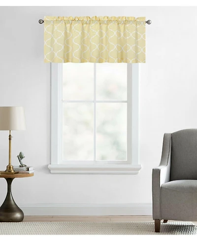 Kate Auroras Trellis Lattice Rod Pocket Valance - 56 in. W x 18 L