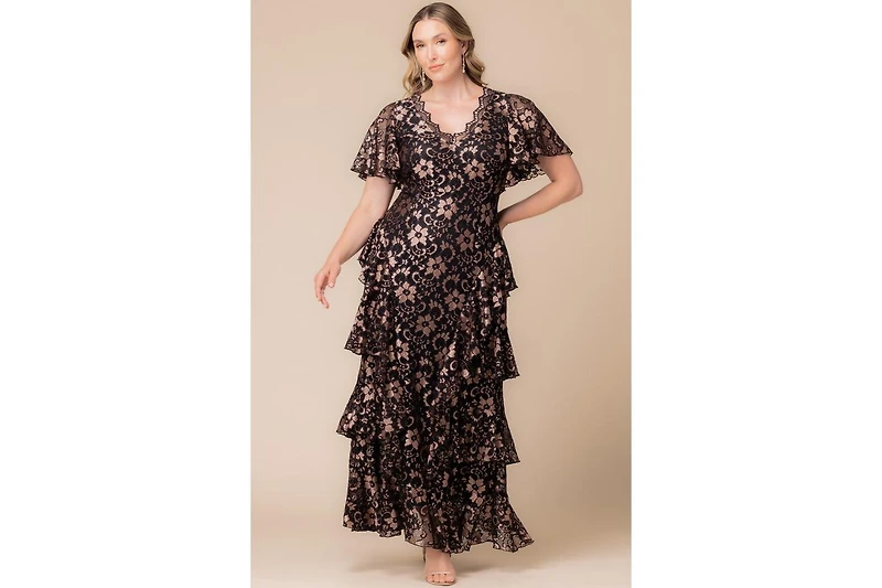 Kiyonna Women's Mon Ange Tiered Lace Evening Gown