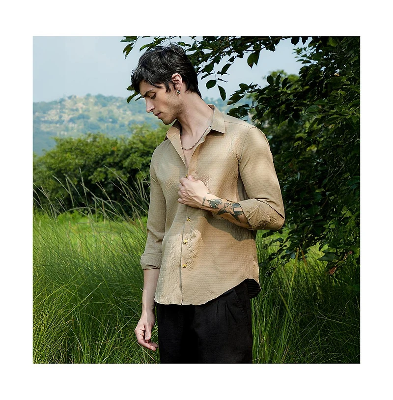 Campus Sutra Men's Ruche-Textured Shirt