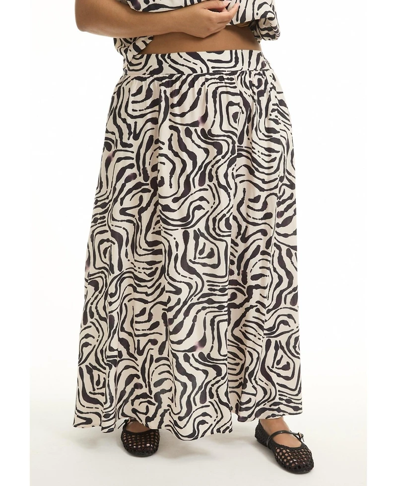 June + Vie Women's Plus Pull-On Flowy Maxi Skirt
