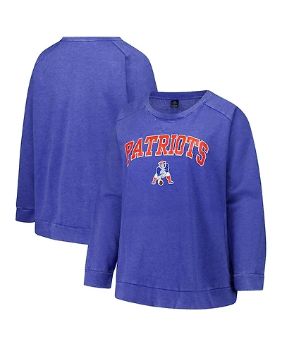 Profile Women's Royal New England Patriots Acid Wash Raglan Pullover Sweatshirt
