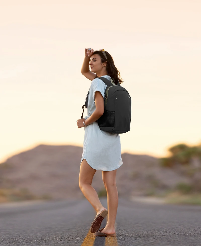 Travelon Anti-Theft The Voyages Daypack