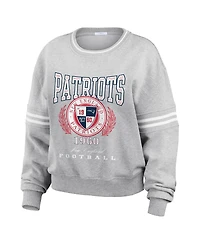Wear by Erin Andrews Women's Heather Gray New England Patriots Pullover Sweatshirt
