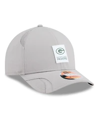 New Era Men's Green Green Bay Packers 2025 Sideline M-crown 9FORTY Adjustable Hat