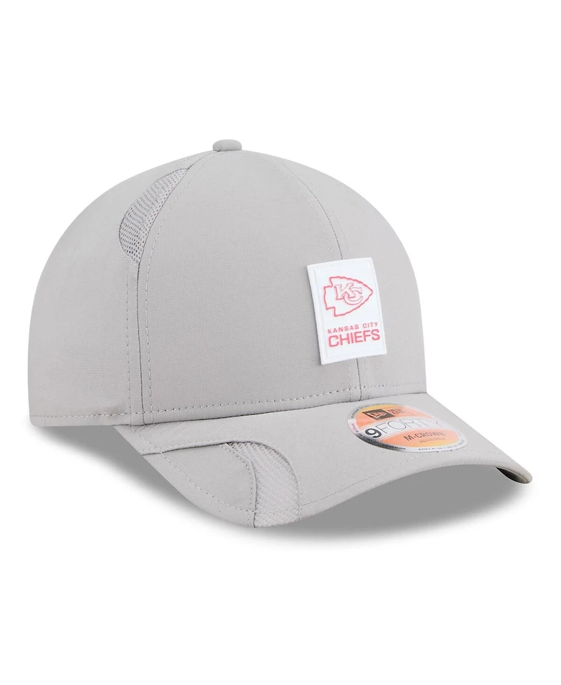 New Era Men's Kansas City Chiefs 2025 Sideline M-crown 9FORTY Adjustable Hat