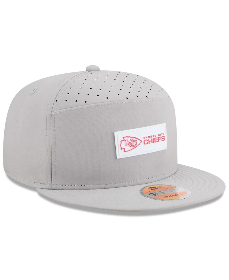New Era Men's Kansas City Chiefs 2025 Sideline Split Panel 9FIFTY Snapback Hat