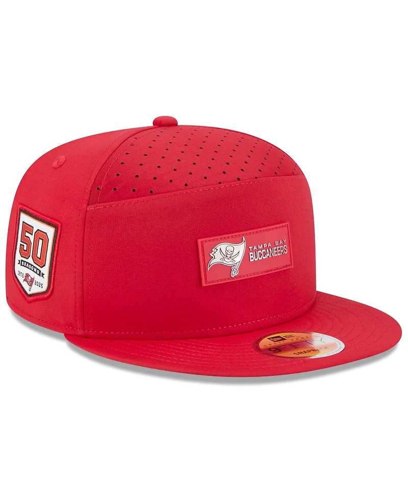New Era Men's Red Tampa Bay Buccaneers 2025 Sideline Split Panel 9FIFTY Snapback Hat