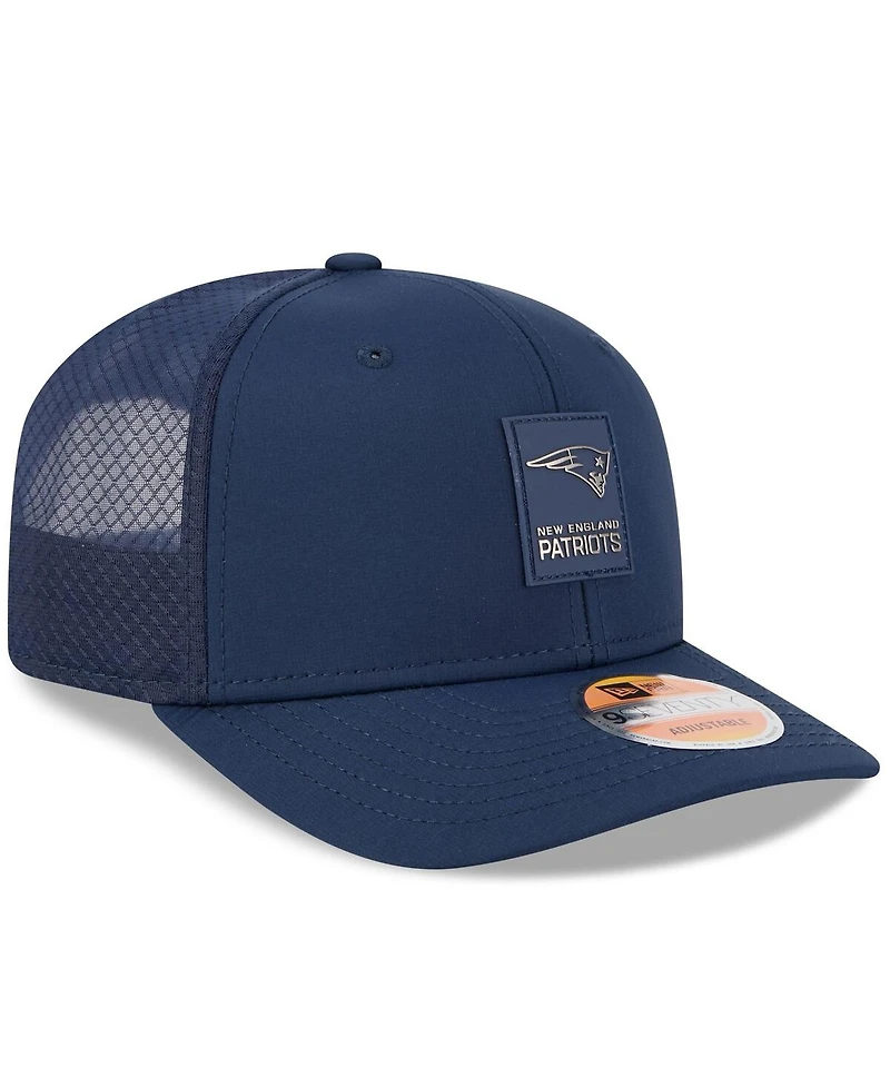 New Era Men's Navy New England Patriots 2025 Sideline 9SEVENTY Trucker Adjustable Hat