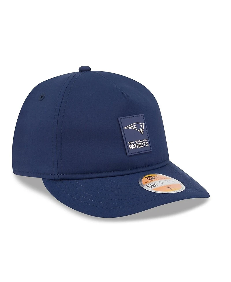 New Era Men's Navy England Patriots 2025 Sideline Retro Crown 59FIFTY Fitted Hat
