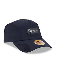 New Era Men's Navy Houston Texans 2025 Sideline Runner Adjustable Hat