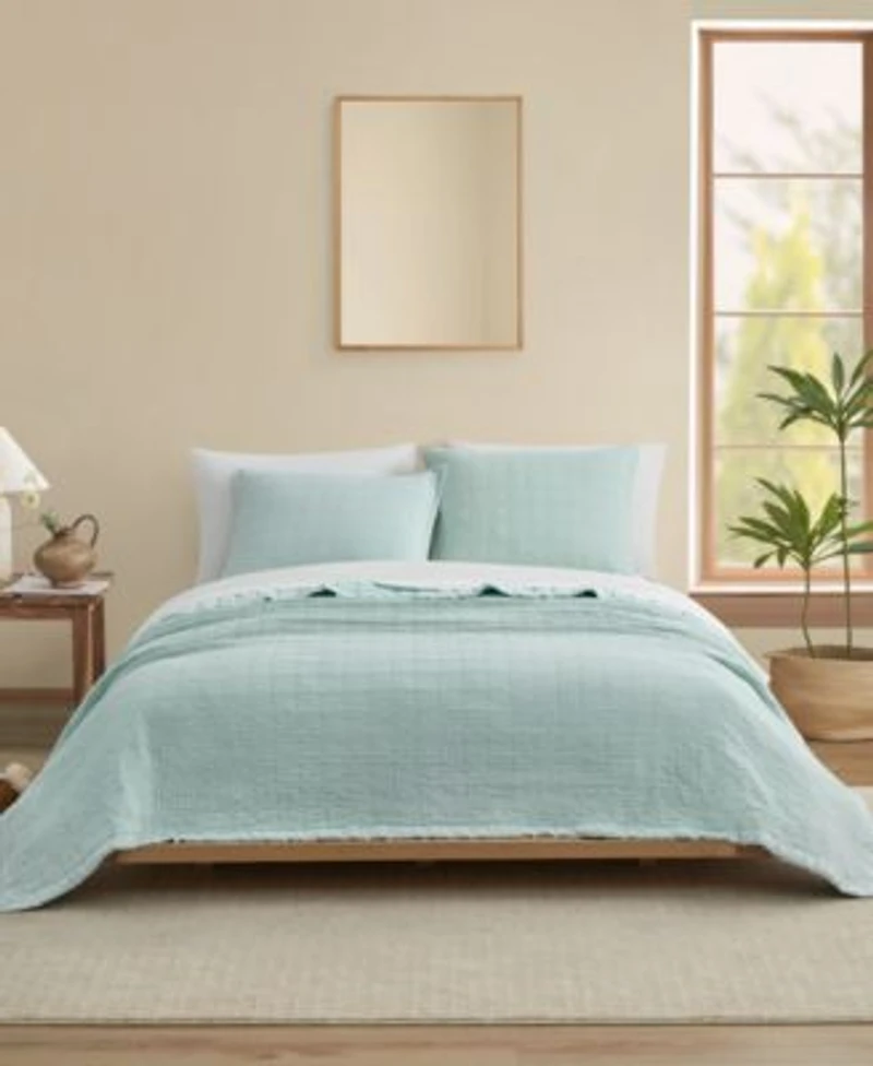Ugg Campo Exquisite Quilt Set