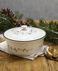 Winterberry Covered Casserole Dish