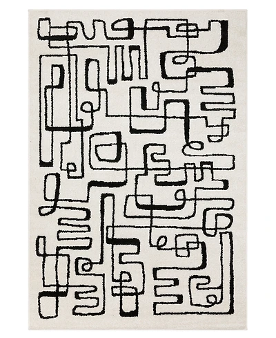 Oriental Weavers Quinn QUI11 5' x 8' Area Rug