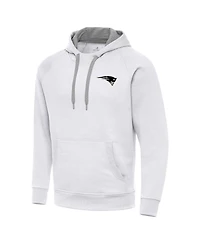 Antigua Men's White New England Patriots Brushed Carbon Victory Pullover Hoodie
