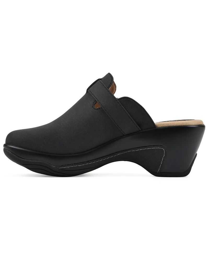 White Mountain Women's Viewed Slip-on Clogs