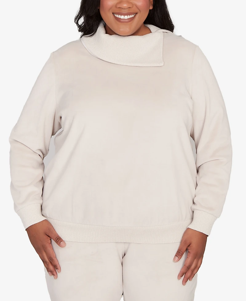 Alfred Dunner Plus Calm Luxe Solid Shimmer Detail Envelope Neck Top