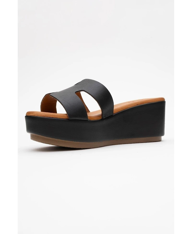 Forever & Always Shoes Lia Leather Platform Sandal (Women)