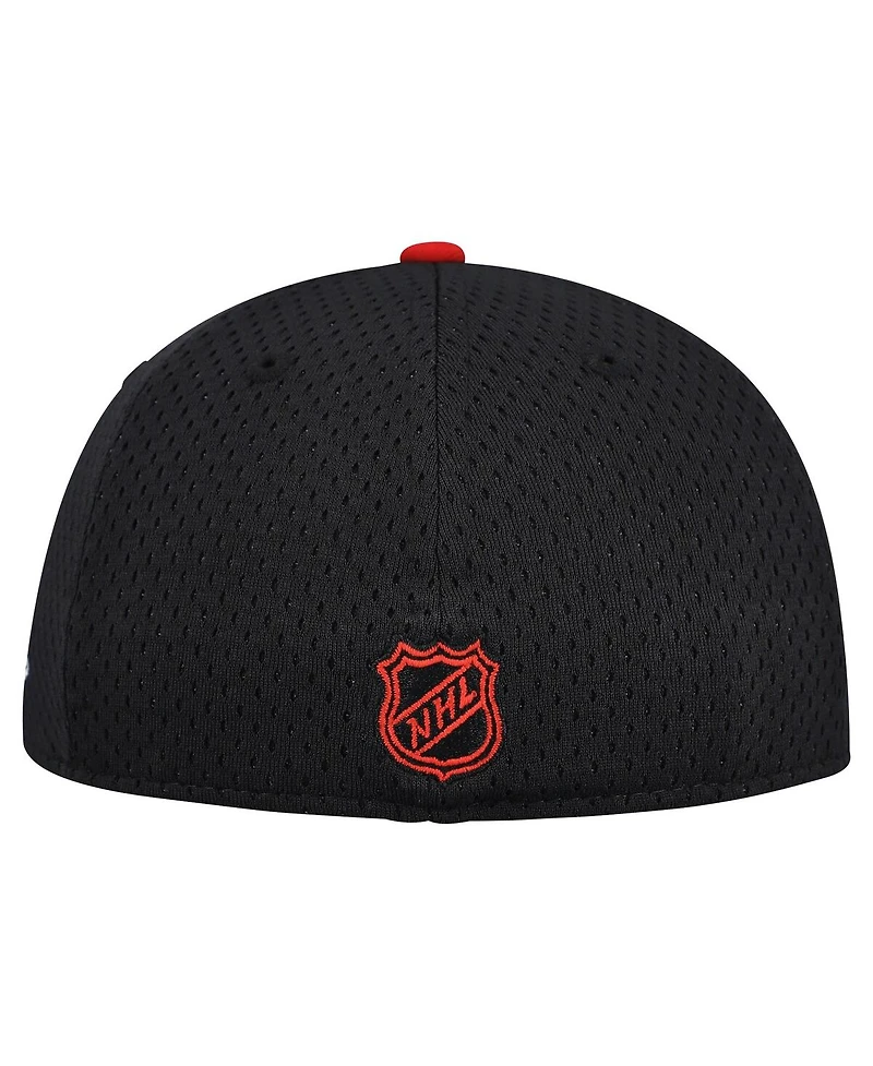 New Era Men's Black/Red Chicago Blackhawks Mesh Crown Two-Tone 59FIFTY Fitted Hat