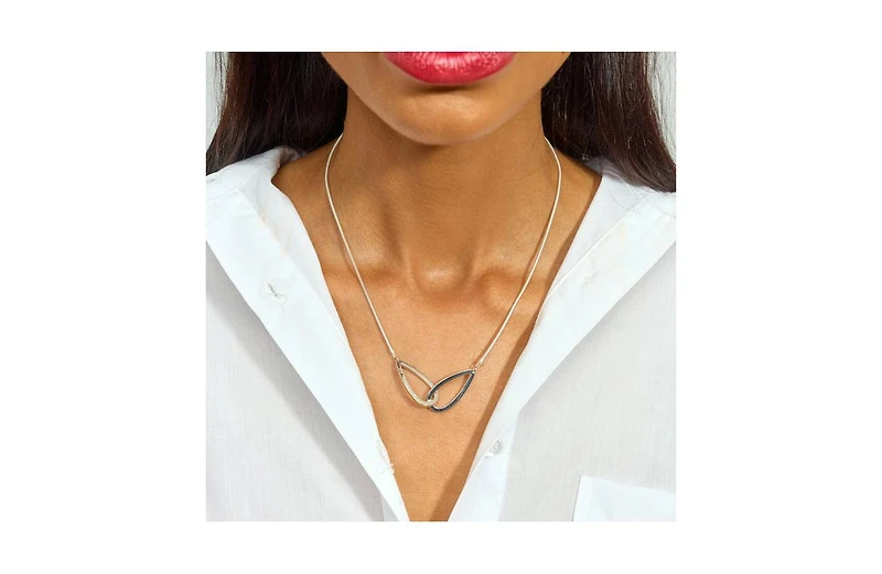 Large Linked Petal Pendant