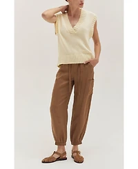 Crescent Women's Eden Woven Cargo Jogger Pants