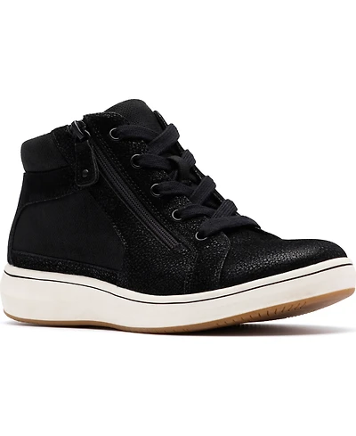 Clarks Women's BreezeSky Rae Lace-Up Sneaker