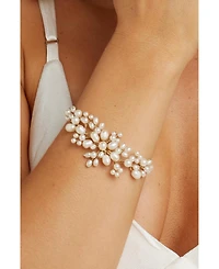 Untamed Petals Moore Freshwater Bracelet