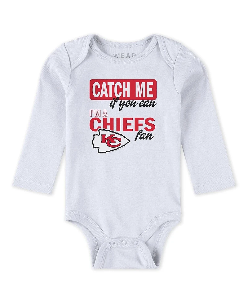 Wear by Erin Andrews Baby Boys and Girls Newborn 3-Piece Kansas City Chiefs Turn Me Around Bodysuits Pant Set