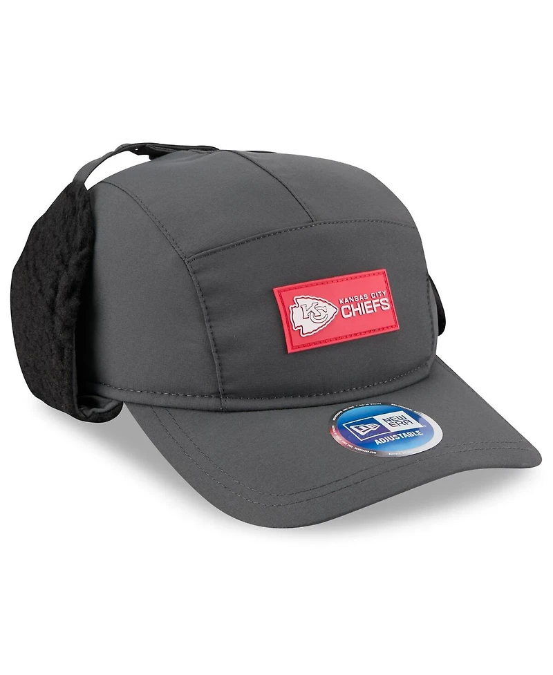 New Era Men's Charcoal Kansas City Chiefs 2025 Sideline Cold Weather Runner Dog Ear Adjustable Hat