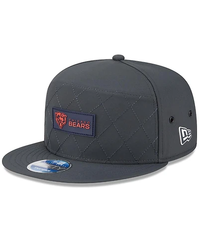 New Era Men's Charcoal Chicago Bears 2025 Sideline Cold Weather Split Panel 9FIFTY Snapback Hat