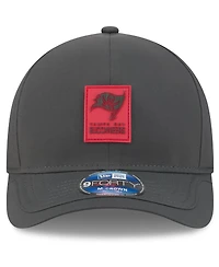 New Era Men's Charcoal Tampa Bay Buccaneers 2025 Sideline Cold Weather 9FORTY M-Crown Adjustable Hat
