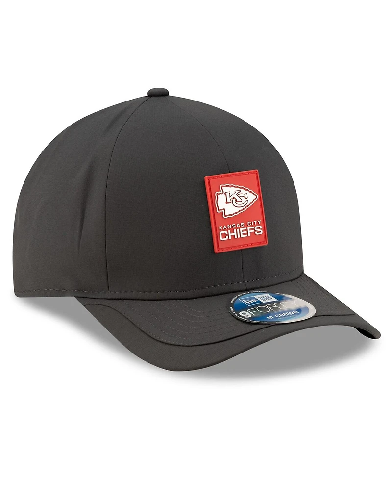 New Era Men's Charcoal Kansas City Chiefs 2025 Sideline Cold Weather 9FORTY M-Crown Adjustable Hat