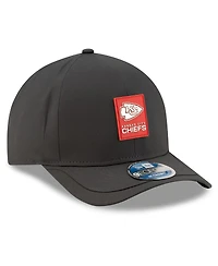 New Era Men's Charcoal Kansas City Chiefs 2025 Sideline Cold Weather 9FORTY M-Crown Adjustable Hat