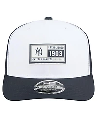 New Era Men's White/Navy New York Yankees Established Patch 9SEVENTY Adjustable Hat