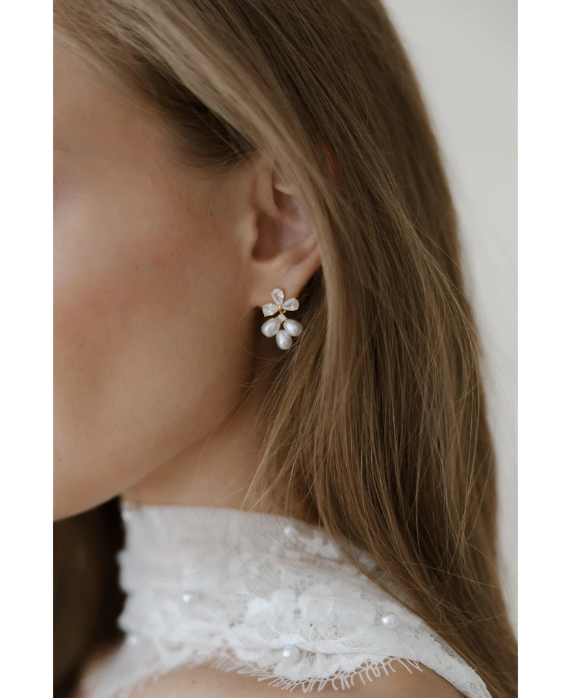 Untamed Petals Windsor Pearl Drop Earrings