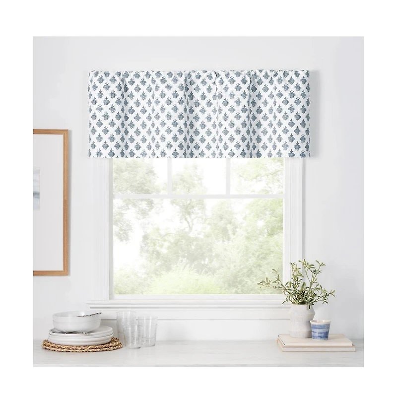 Ellis Curtain Manchester 3" Rod Pocket 100% Cotton Machine Wash and Dry Scallop Valance Lined 50" x 16" Blue