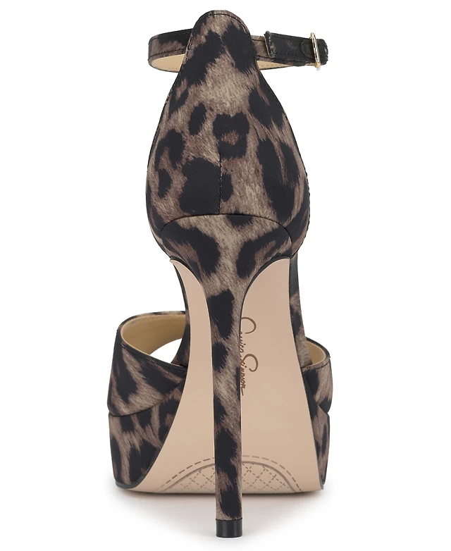 Jessica Simpson Shelbie Platform Mule In Black