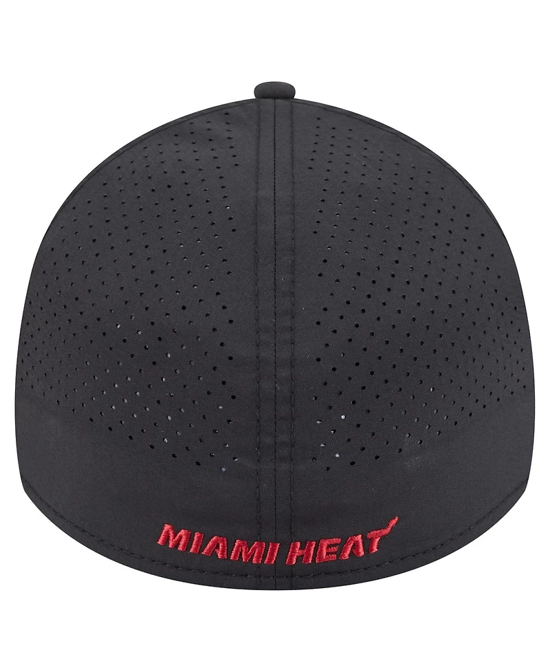 New Era Men's Black Miami Heat Featherweight Poly Rope Flex 39Thirty Hat