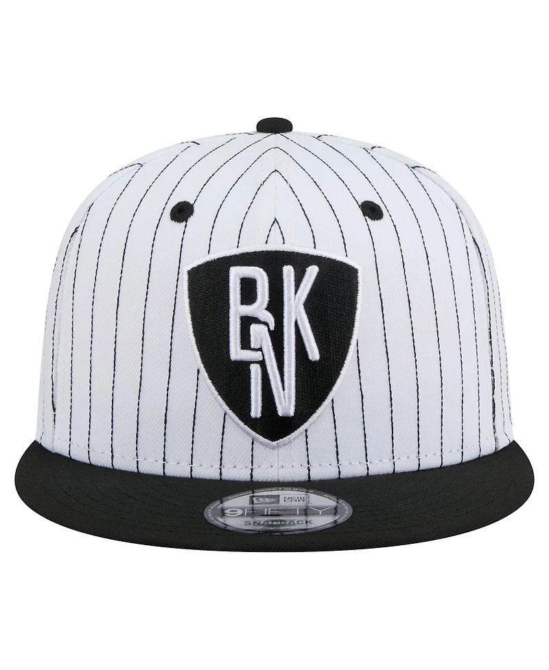 New Era Men's White Brooklyn Nets Deceptor Pinstripe 9FIFTY Snapback Hat