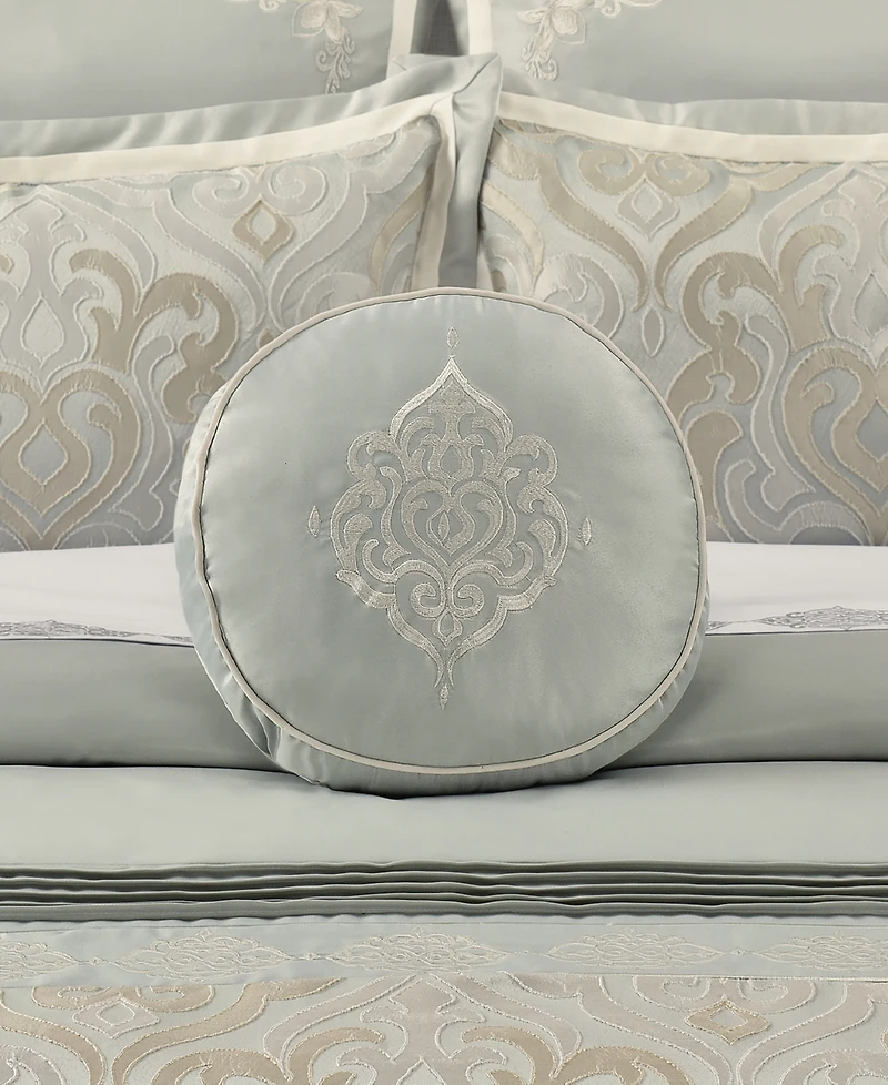 Royal Court Calmfield Tufted Decorative Pillow, 15" Round