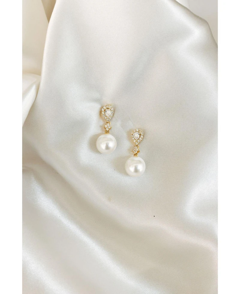 Untamed Petals Melody Pearl Drop Earrings