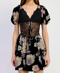 En Saison Women's V-Neck Short-Sleeve Fit & Flare Dress