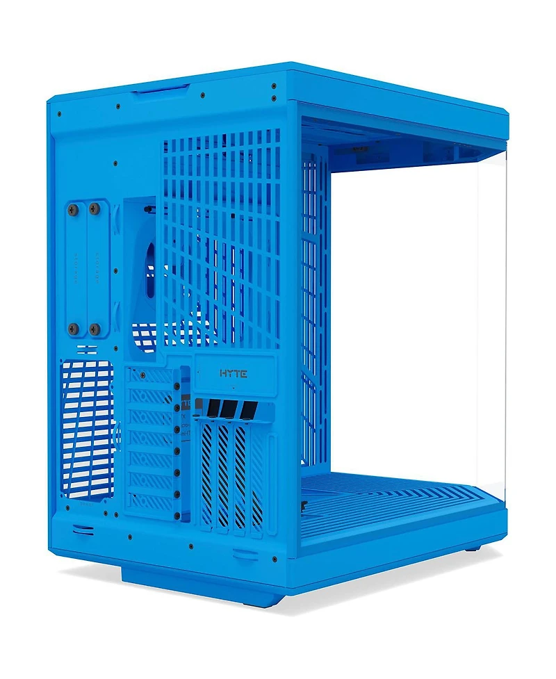 Hyte Y70 Dual Chamber Modern Aesthetic Panoramic Tempered Glass Eatx Mid-Tower Gaming Computer Case