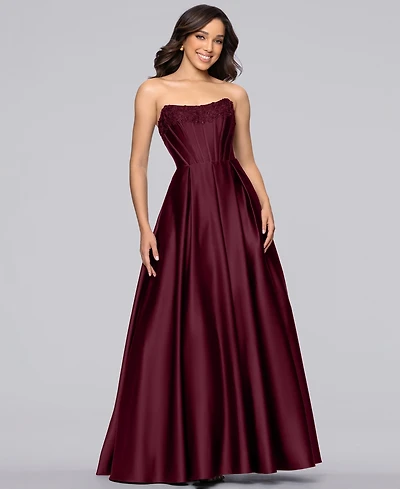 Blondie Nites Juniors' Embellished Strapless Ball Gown
