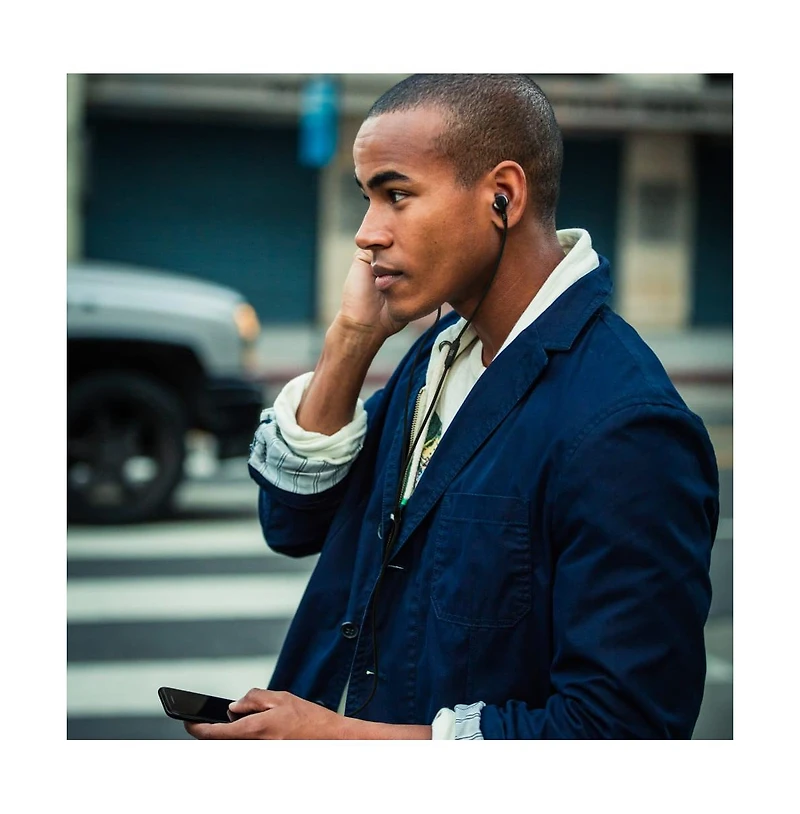 Jbl Tune 205 Wired In-Ear Headphones