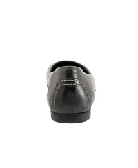 Trotters Women's Iris Flat