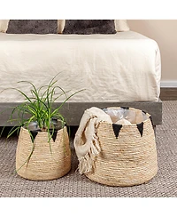 Household Essentials Round Handwoven Corn Leaf Basket Set of 2 with Plastic Liner, Natural with Black Accents