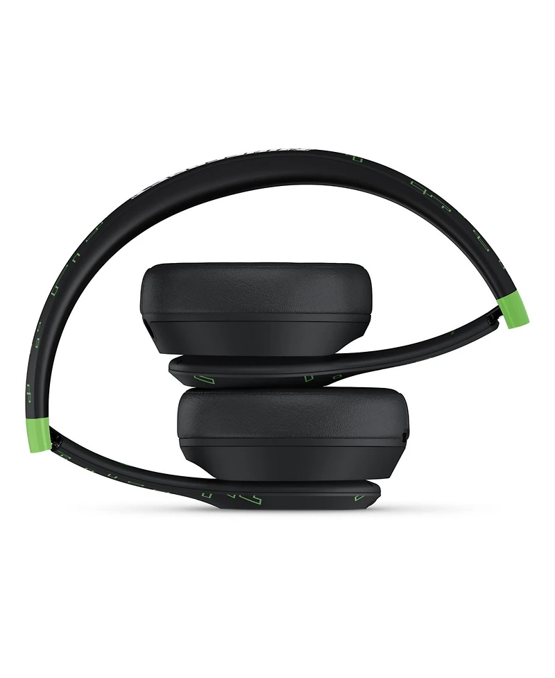 Beats Solo 4 Bluetooth Wireless On-Ear Headphones - Minecraft Special Edition - Charged Black